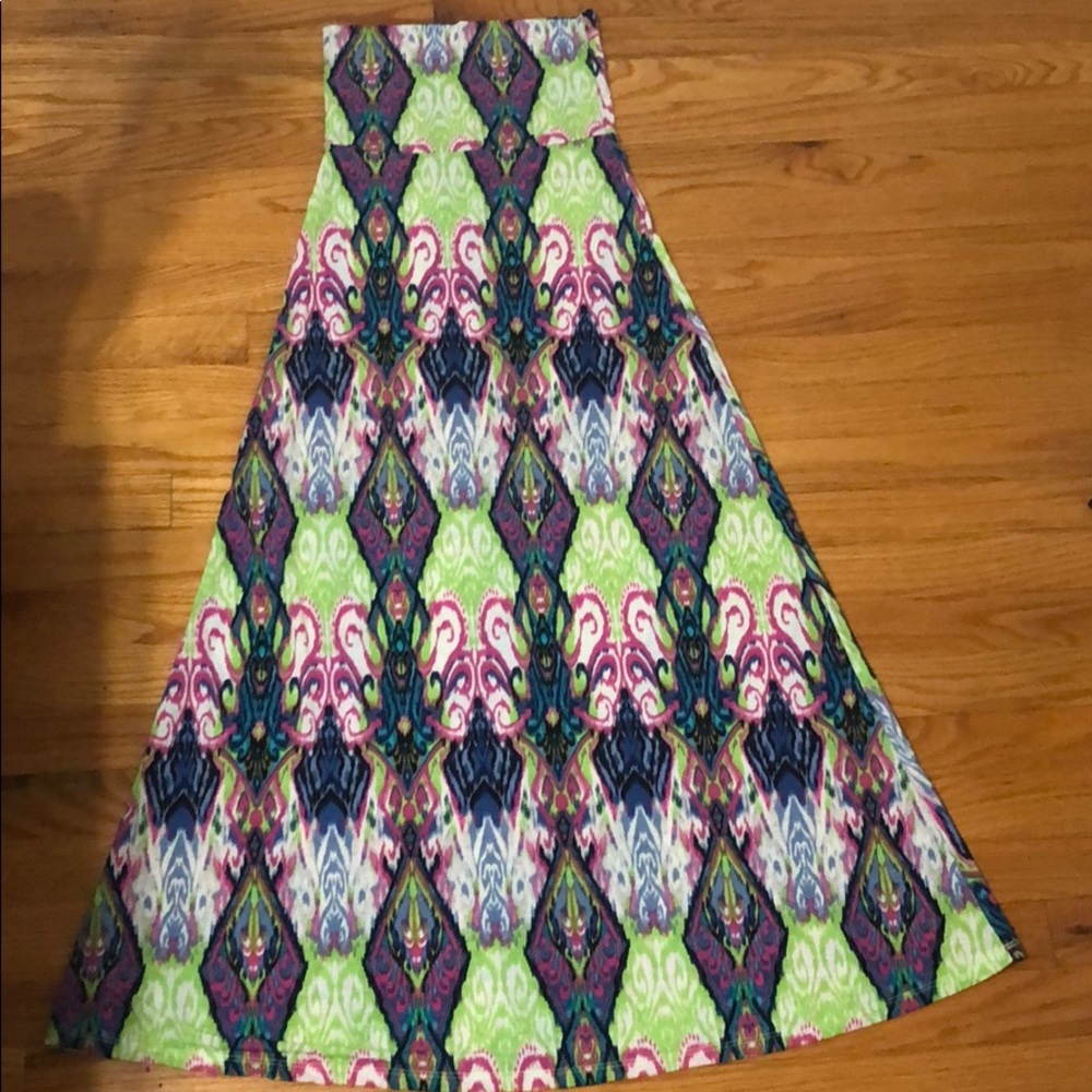 Auditions Maxi Skirt size small